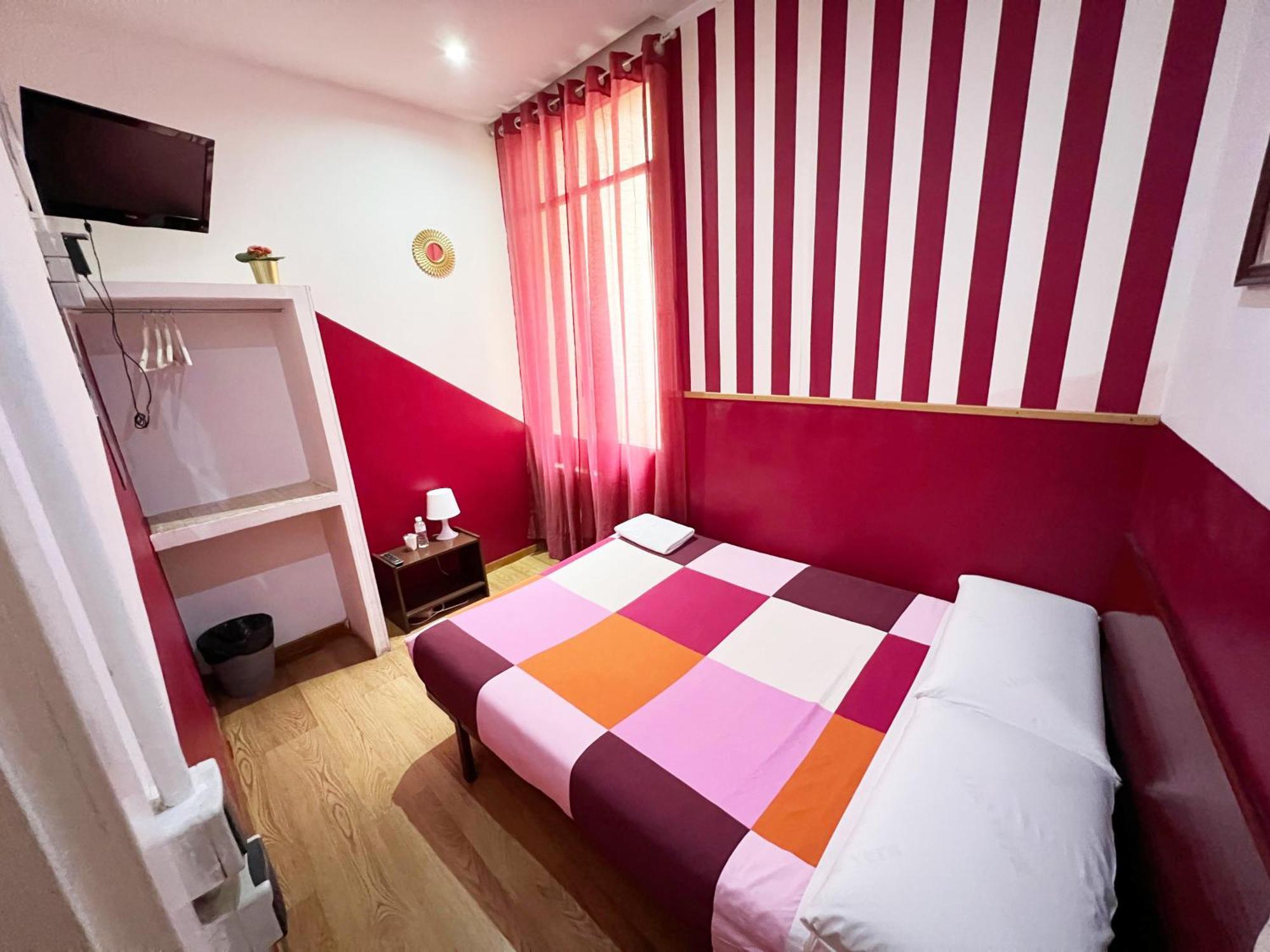 Hostal La Casa De La Plaza — Foto 1