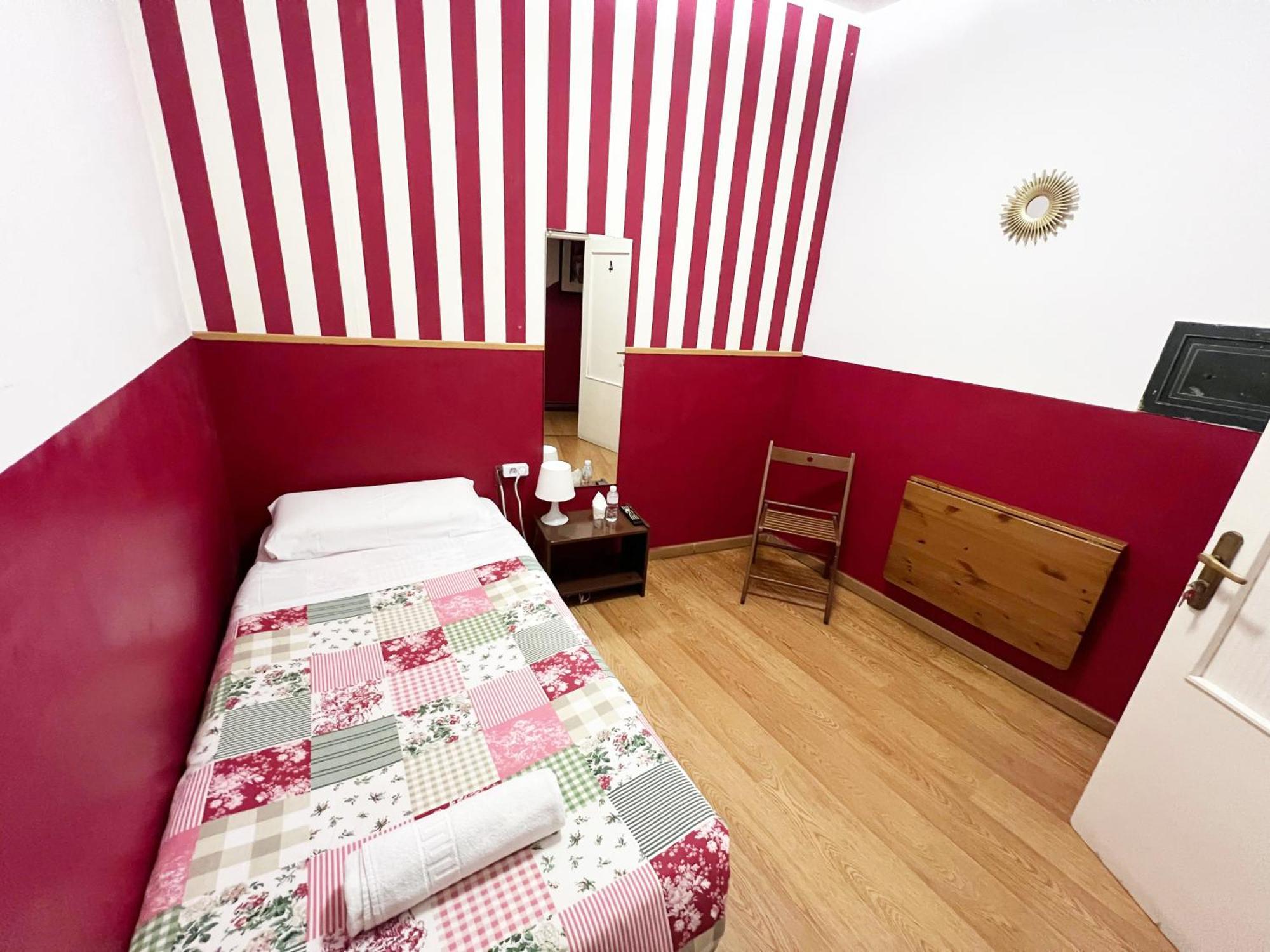 Hostal La Casa De La Plaza — Foto 2
